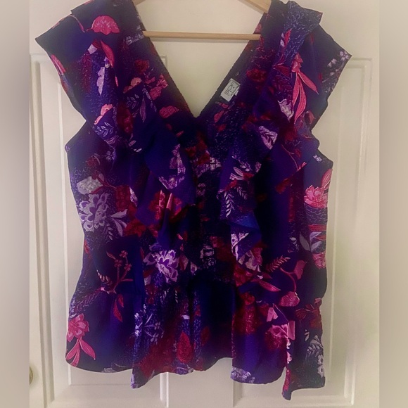 Sofia Vergara Floral top w Ruffled - Picture 1 of 5